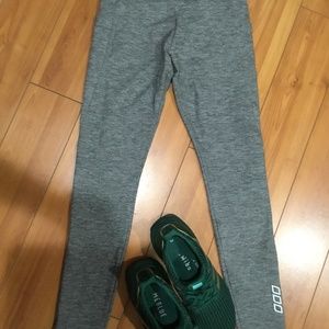 Lorna jane legging size small